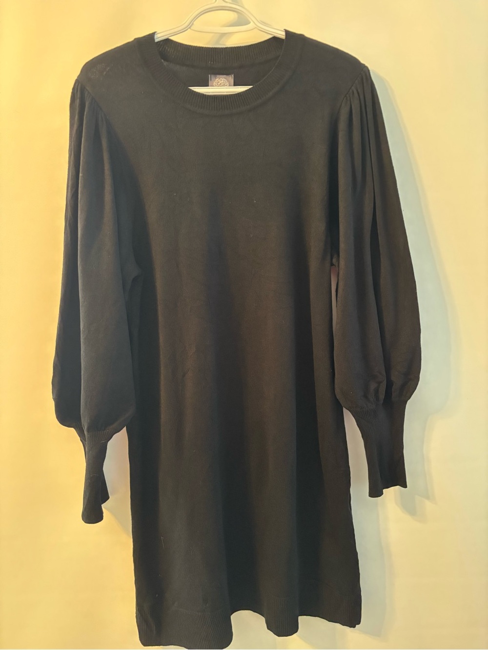 Vince Camuto Black Balloon-Sleeve sweater dress